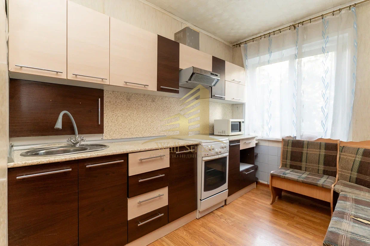 Новосибирск, Кошурникова , 37, 2-к квартира